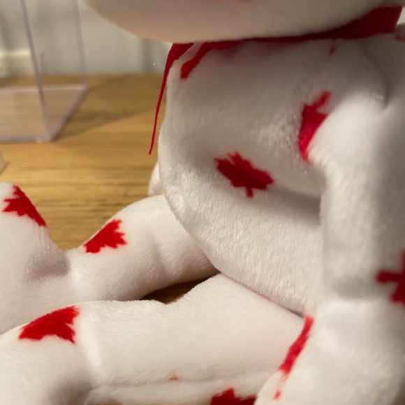 Ty Beanie Babies Chinook Canadian Maple Leaf Classic Bear 2000 in Box – VINTAGE - Picture 7 of 11